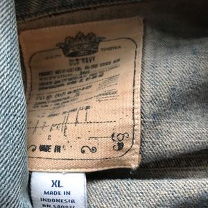 Men’s Old Navy denim jacket